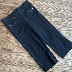 Kuhl Black stretch capri hiking pants size 6 GUC